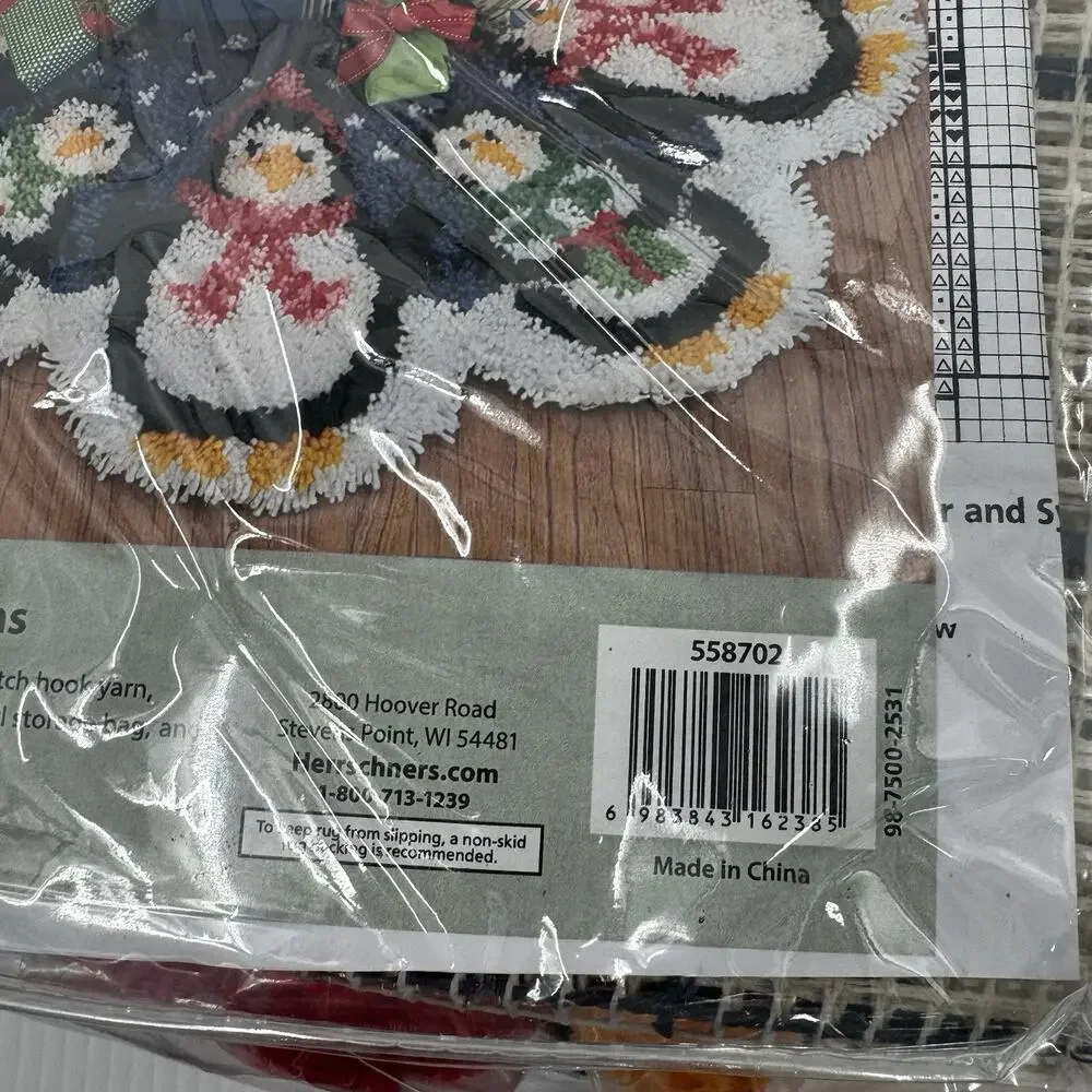 Latch Hook Kit Vintage Christmas Tree Skirt Herrschners Christmas Penguins Pattn